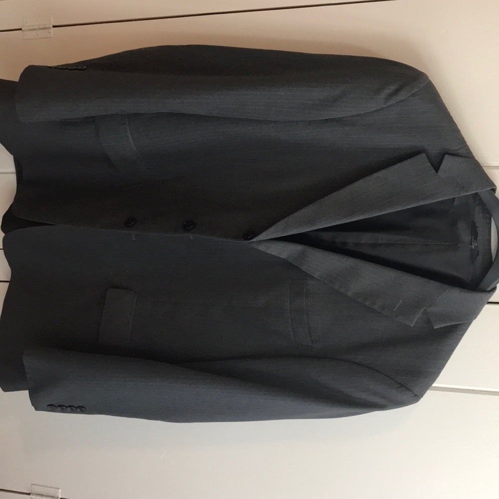 Haggar 46L sport coat Grey with grey pinstripes